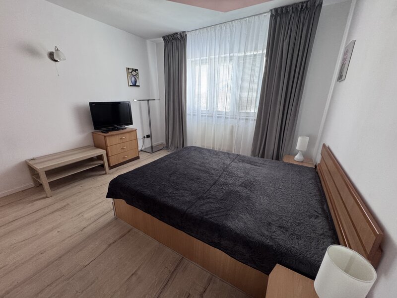 Mihai Bravu Metrou, camera de inchiriat